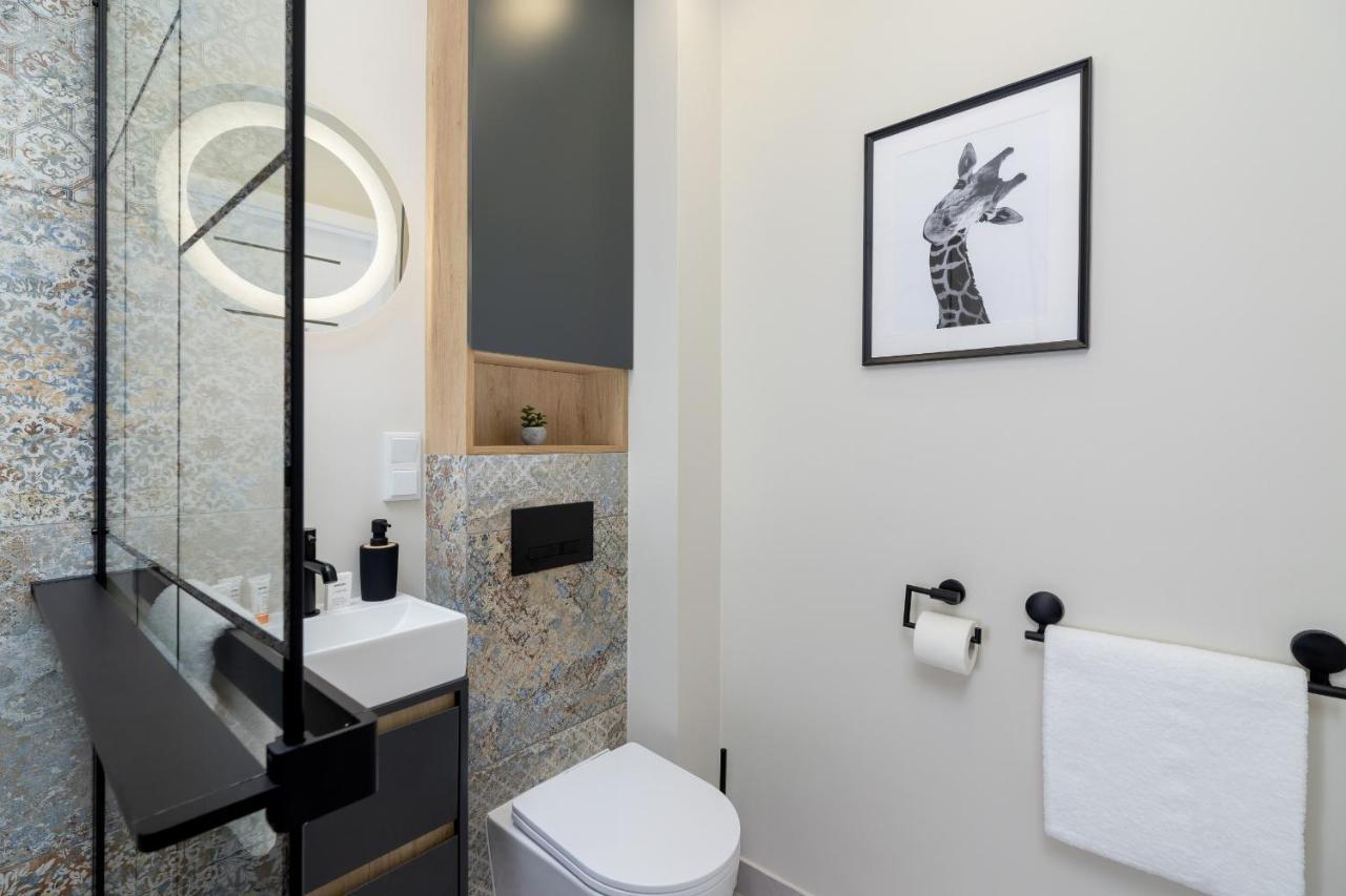 Modern Apartment On Lobzowska Street By Noclegi Renters كراكوفيا المظهر الخارجي الصورة