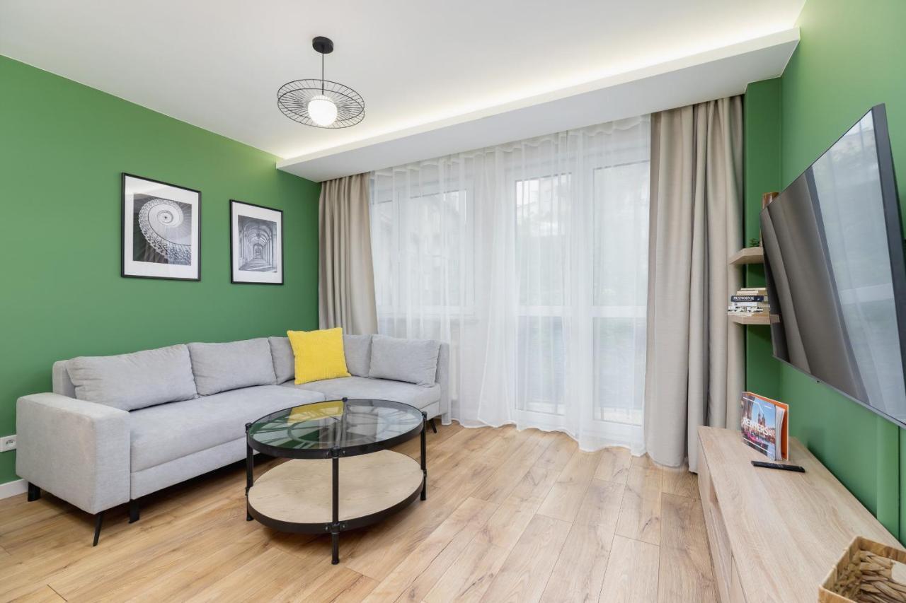Modern Apartment On Lobzowska Street By Noclegi Renters كراكوفيا المظهر الخارجي الصورة